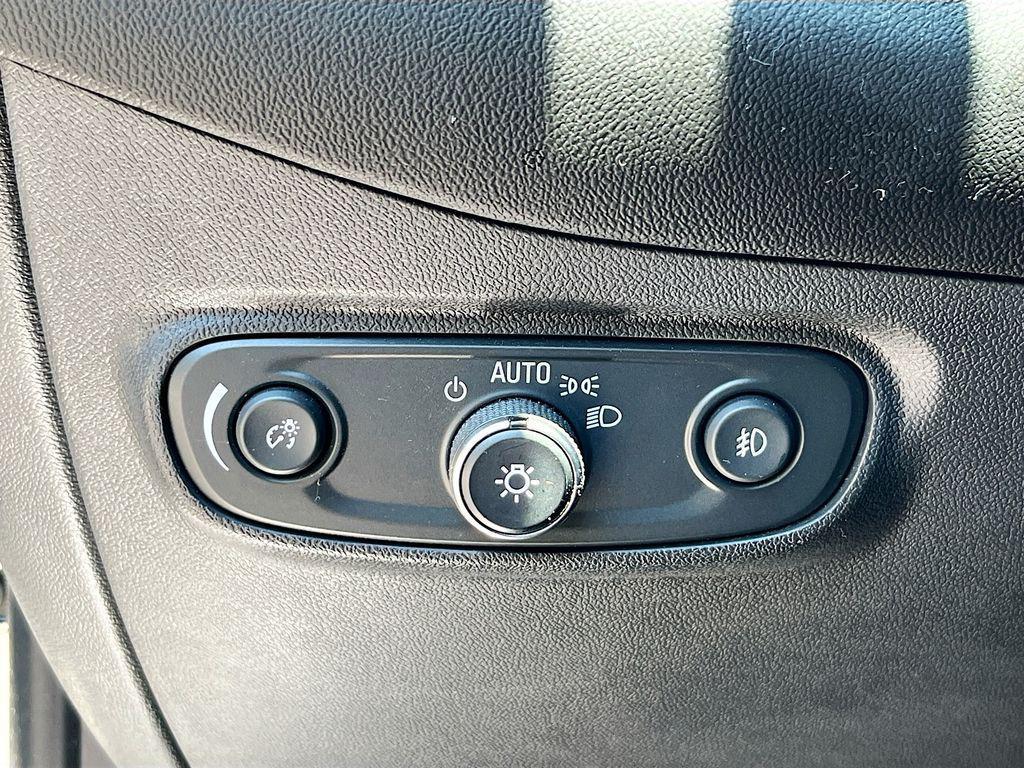 used 2021 Chevrolet Equinox car, priced at $20,498