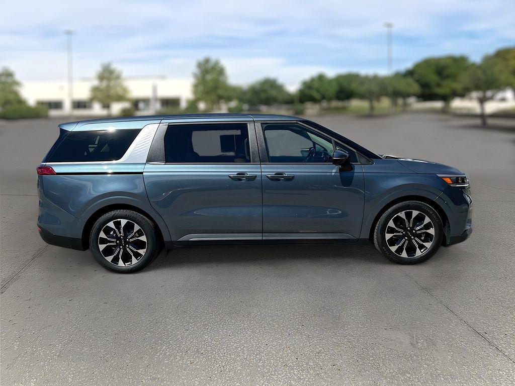 used 2023 Kia Carnival car, priced at $34,498
