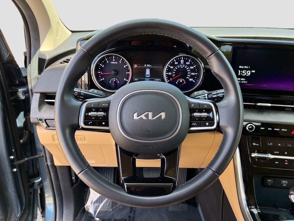 used 2023 Kia Carnival car, priced at $34,498
