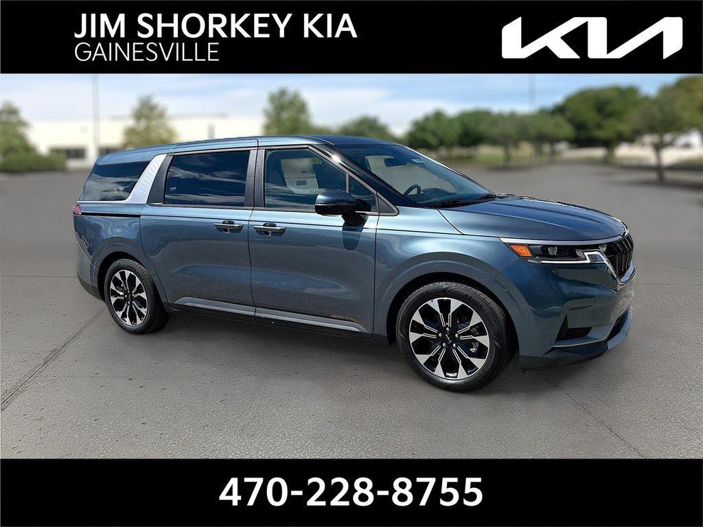 used 2023 Kia Carnival car, priced at $34,498