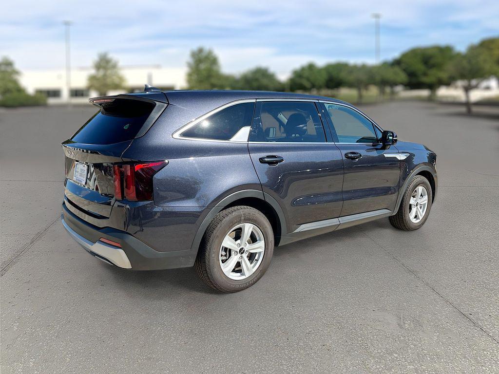 used 2025 Kia Sorento car, priced at $27,865