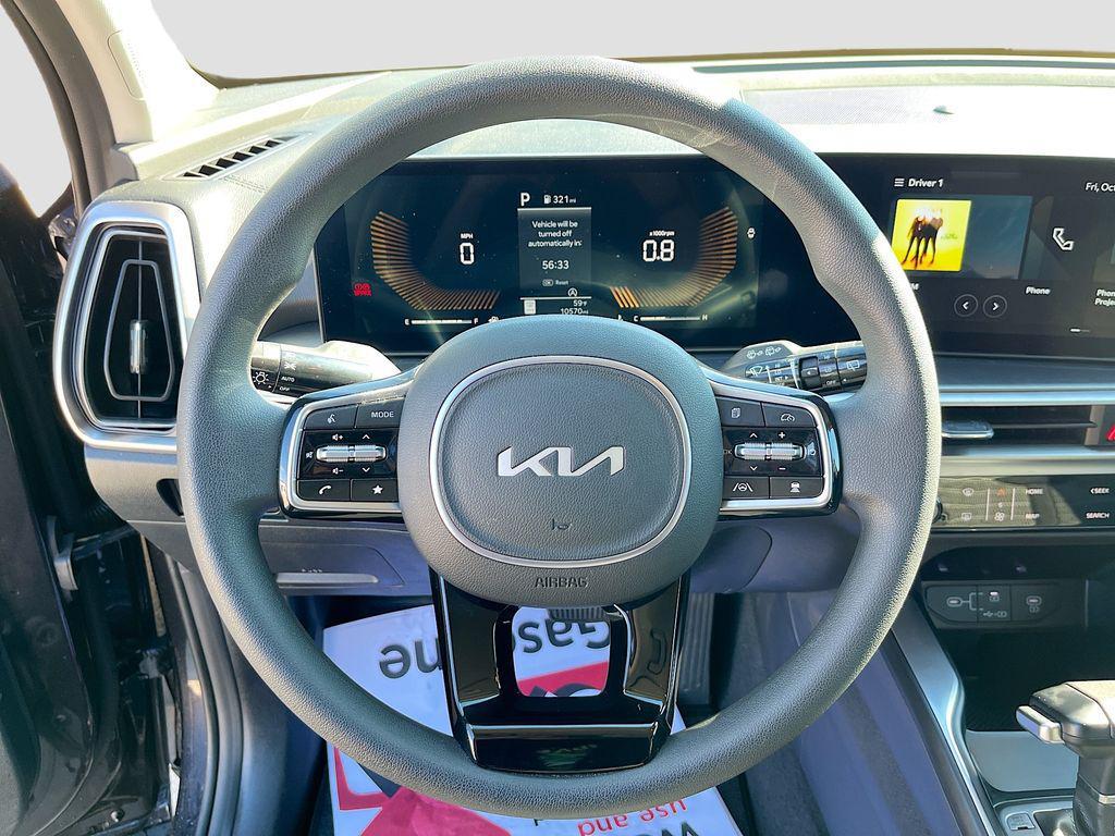 used 2025 Kia Sorento car, priced at $27,865