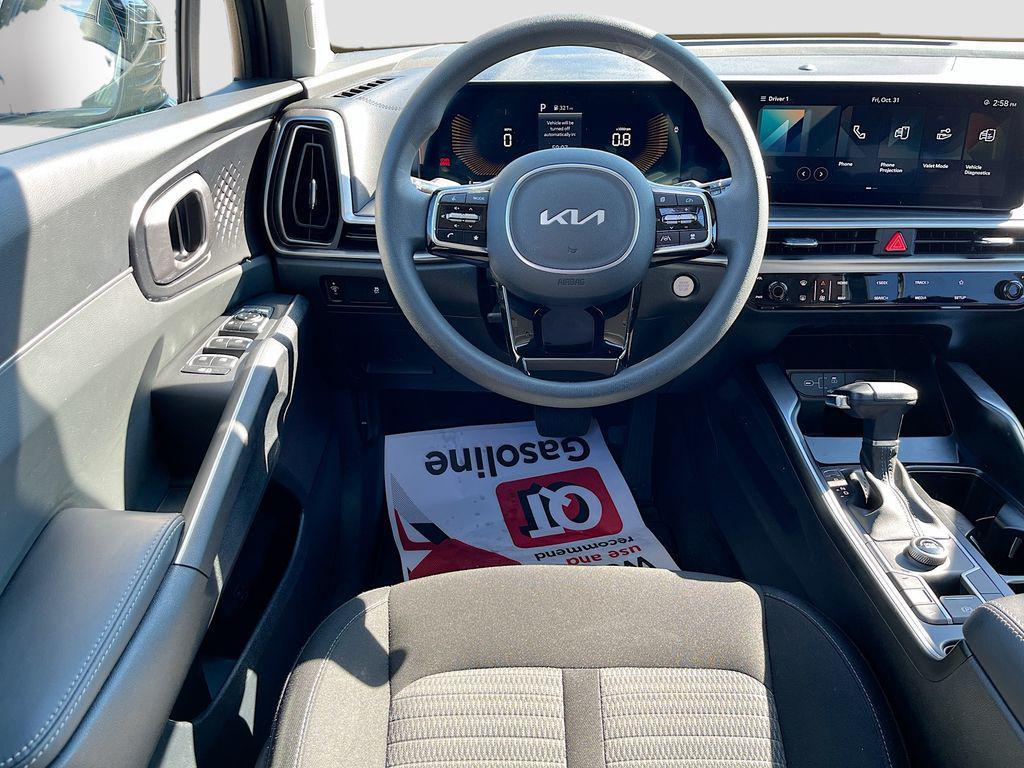 used 2025 Kia Sorento car, priced at $27,865