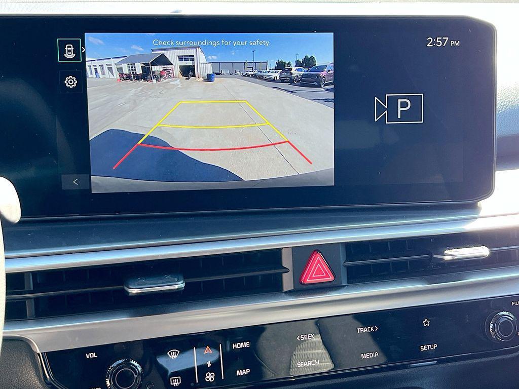 used 2025 Kia Sorento car, priced at $27,865