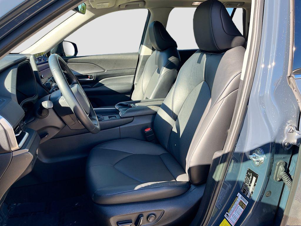 used 2024 Toyota Grand Highlander car, priced at $43,527
