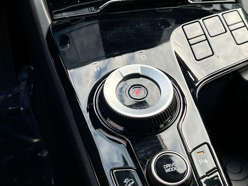 used 2024 Kia Sportage Hybrid car, priced at $22,965