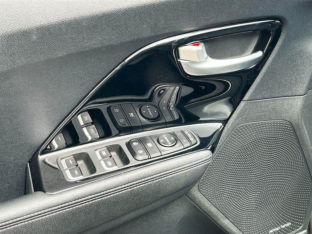 used 2022 Kia Niro EV car, priced at $17,698