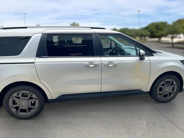used 2025 Kia Carnival Hybrid car, priced at $43,191