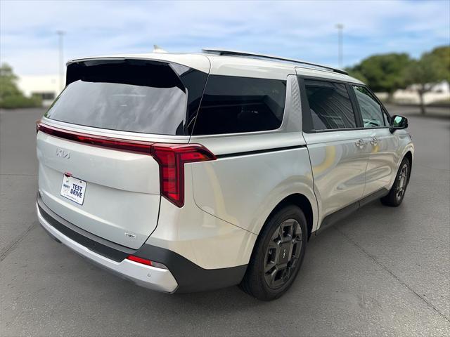 used 2025 Kia Carnival Hybrid car, priced at $43,191
