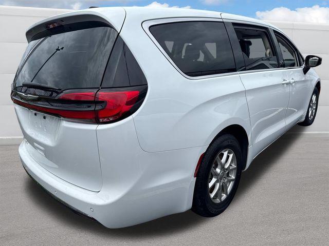 used 2024 Chrysler Pacifica car, priced at $27,990