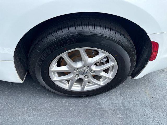 used 2024 Chrysler Pacifica car, priced at $27,990