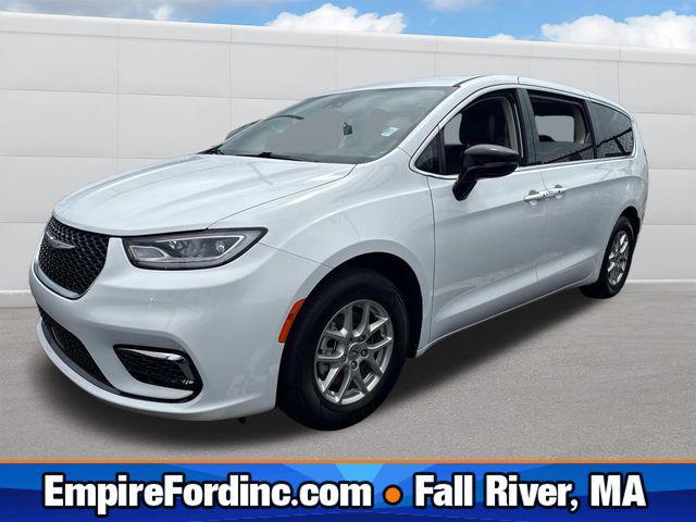 used 2024 Chrysler Pacifica car, priced at $27,990