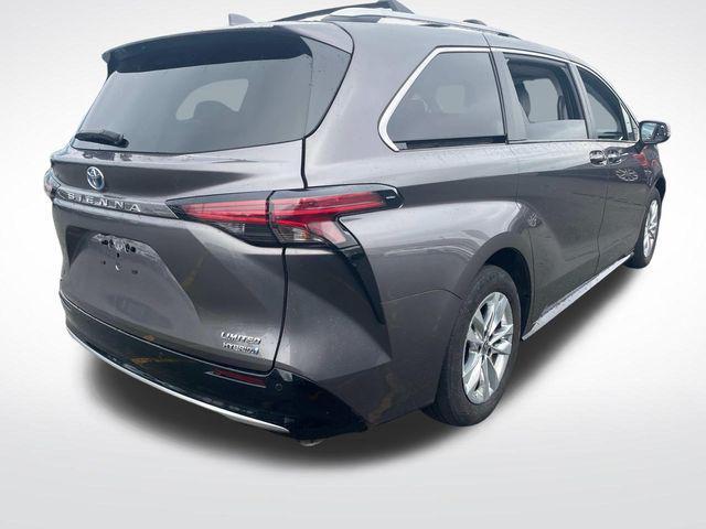 used 2023 Toyota Sienna car, priced at $49,250