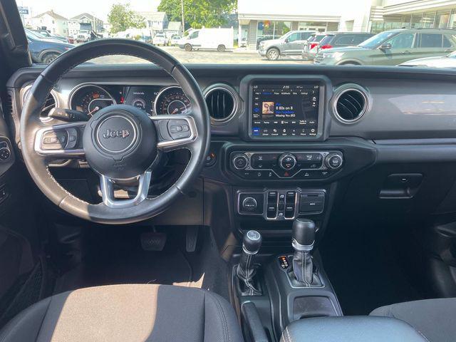 used 2022 Jeep Wrangler Unlimited car, priced at $33,900