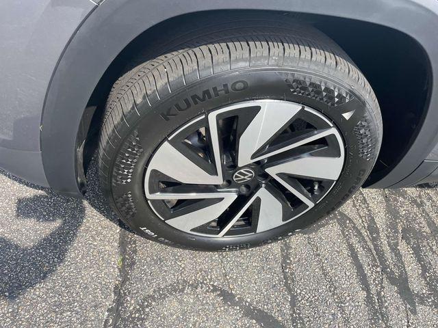 used 2024 Volkswagen Atlas car, priced at $34,250