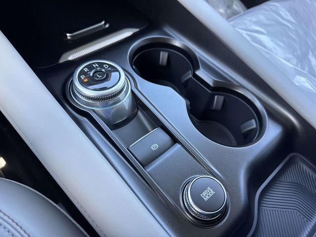 new 2025 Ford Explorer car, priced at $48,660