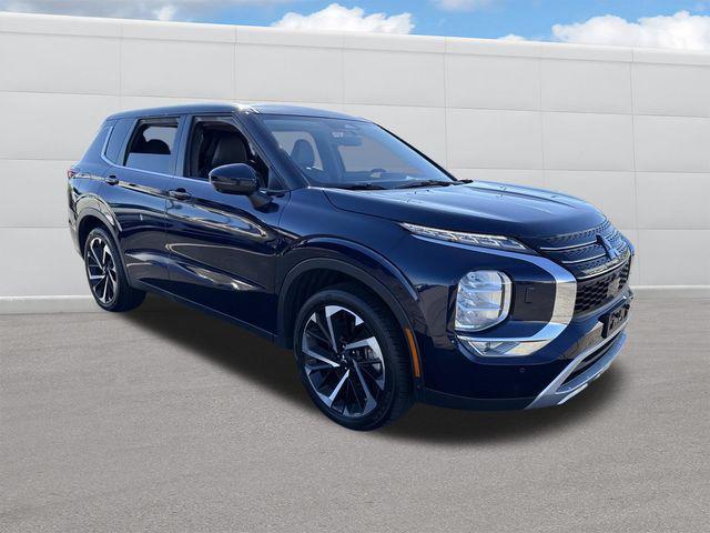 used 2024 Mitsubishi Outlander car, priced at $25,670