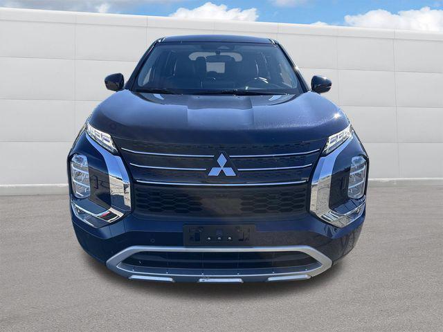 used 2024 Mitsubishi Outlander car, priced at $25,670