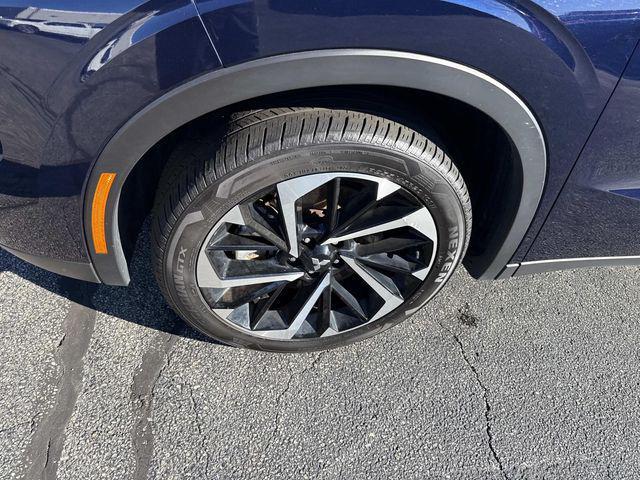 used 2024 Mitsubishi Outlander car, priced at $25,670