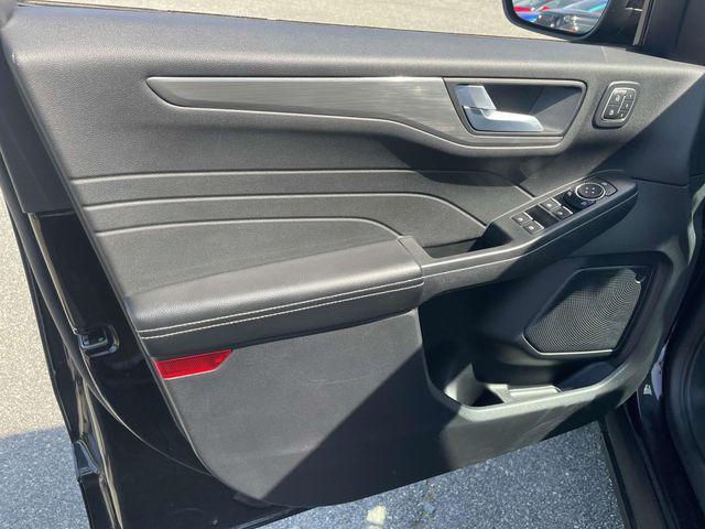 used 2022 Ford Escape car, priced at $23,990