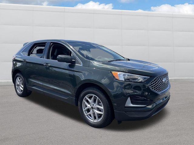 used 2024 Ford Edge car, priced at $29,490