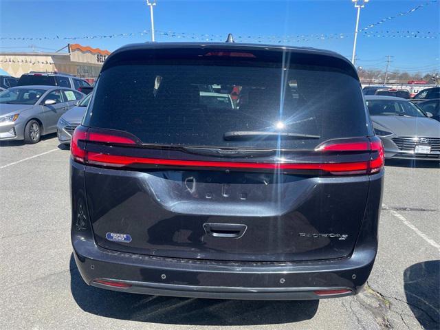 used 2021 Chrysler Pacifica car, priced at $28,670