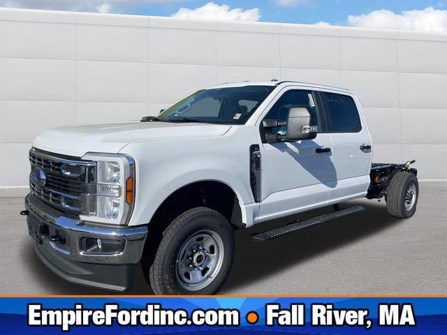 new 2025 Ford F-350 car, priced at $61,520