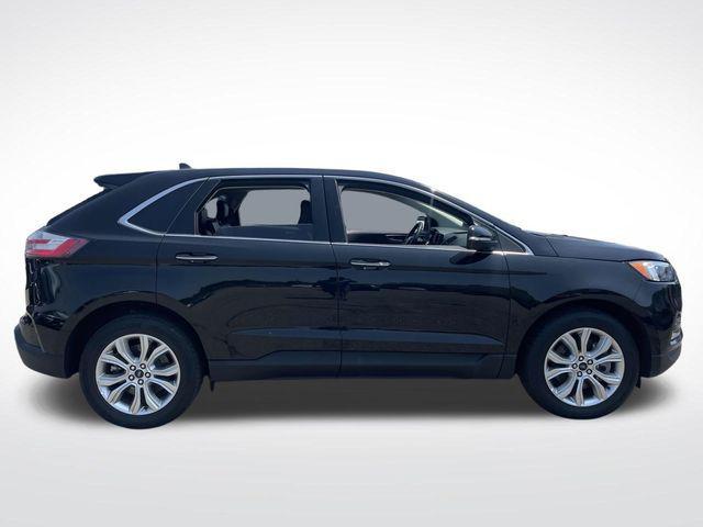 used 2024 Ford Edge car, priced at $30,400
