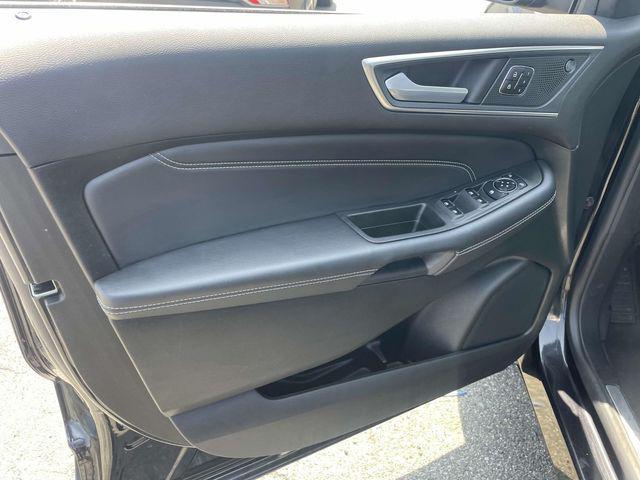 used 2024 Ford Edge car, priced at $30,400
