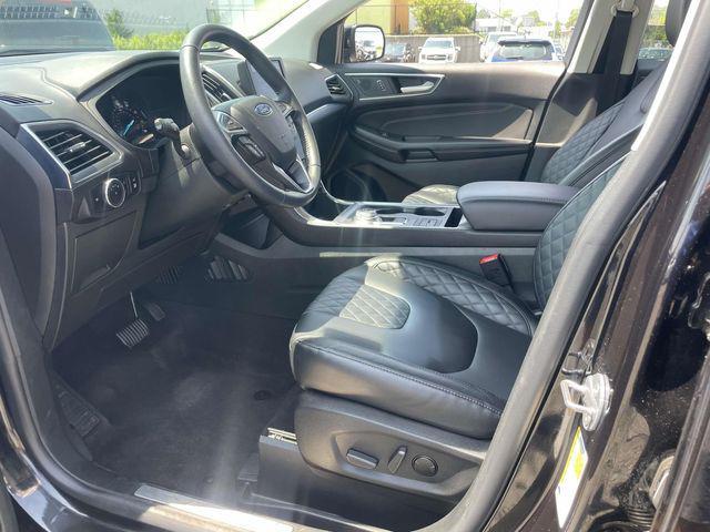 used 2024 Ford Edge car, priced at $30,400