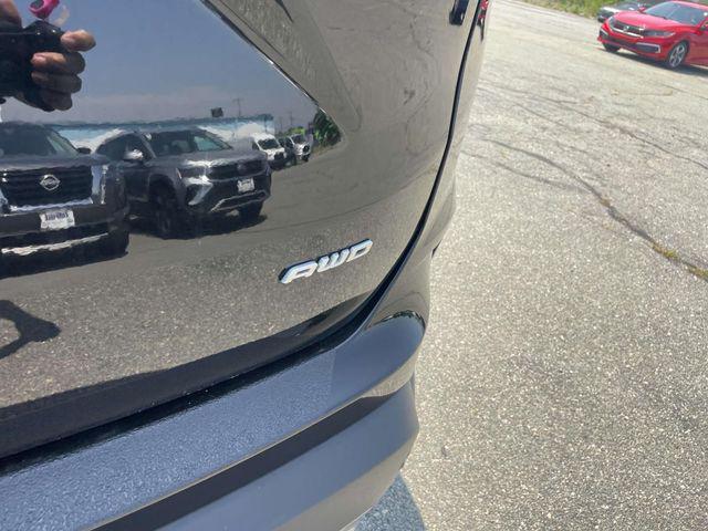 used 2024 Ford Edge car, priced at $30,400