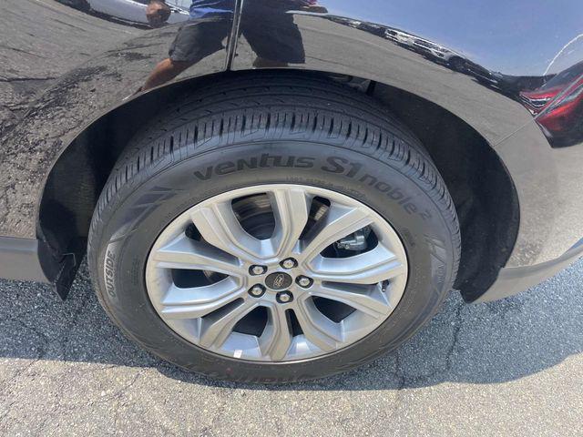 used 2024 Ford Edge car, priced at $30,400