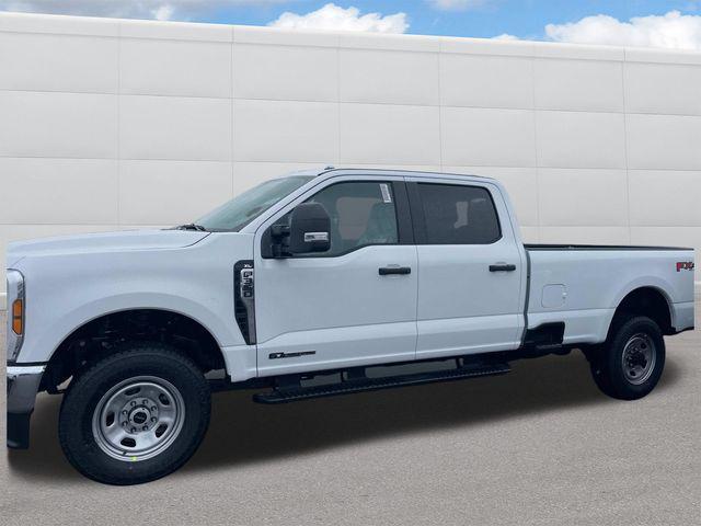 new 2025 Ford F-350 car, priced at $72,100