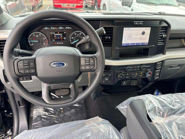 new 2025 Ford F-350 car, priced at $75,090