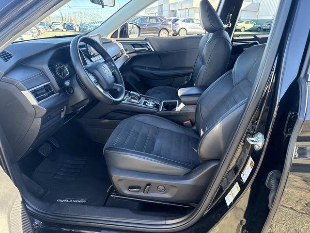 used 2023 Mitsubishi Outlander car, priced at $21,900