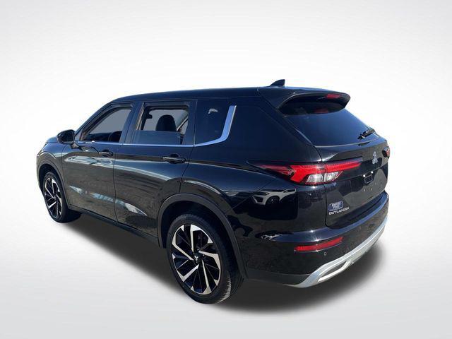 used 2023 Mitsubishi Outlander car, priced at $21,900