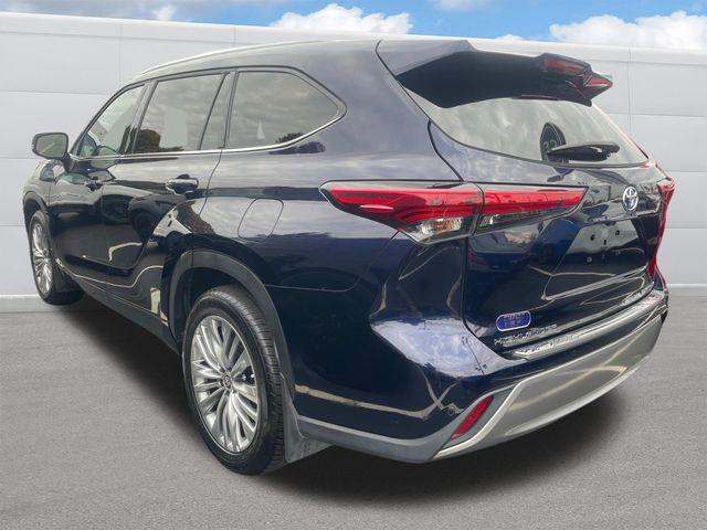 used 2023 Toyota Highlander Hybrid car, priced at $50,500