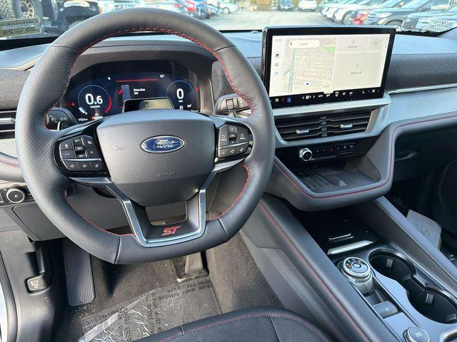 new 2025 Ford Explorer car