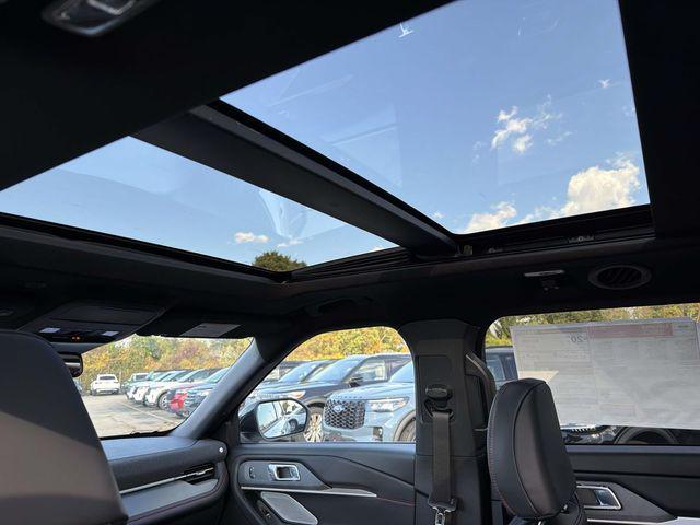 new 2025 Ford Explorer car