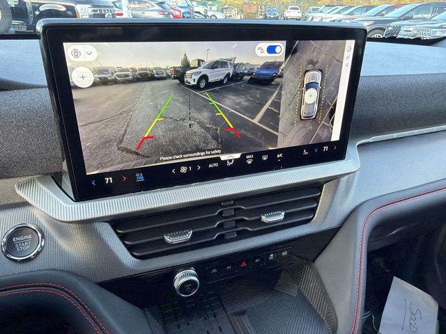 new 2025 Ford Explorer car