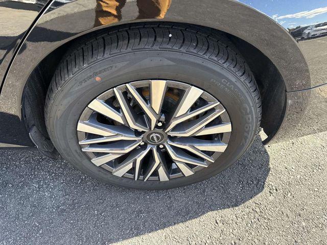 used 2023 Nissan Altima car, priced at $18,290