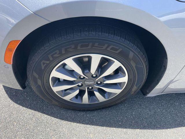 used 2021 Chrysler Pacifica Hybrid car, priced at $23,900