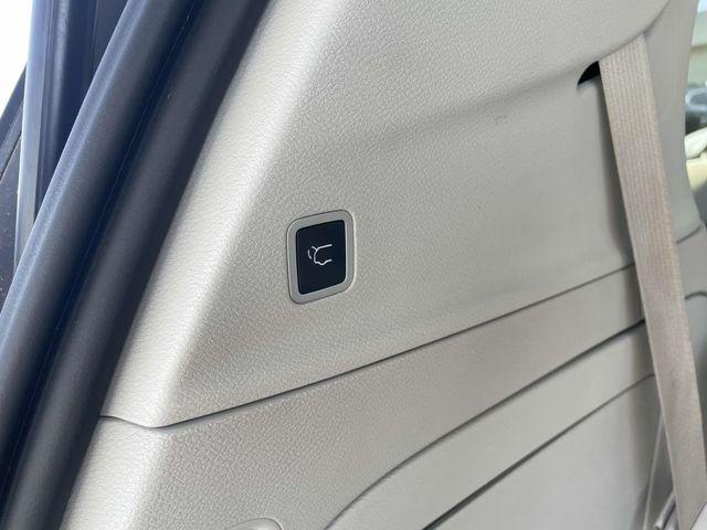 used 2021 Chrysler Pacifica Hybrid car, priced at $23,900