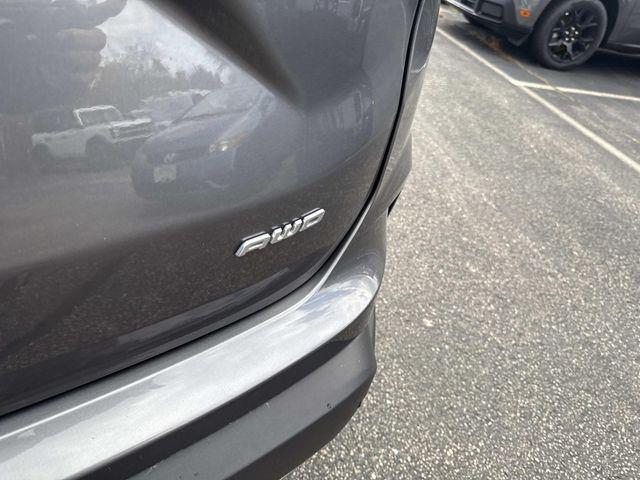 used 2024 Ford Edge car, priced at $23,990