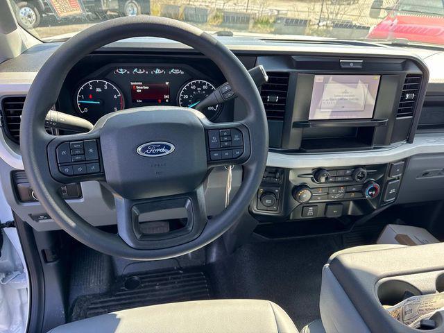 new 2025 Ford F-350 car, priced at $70,430