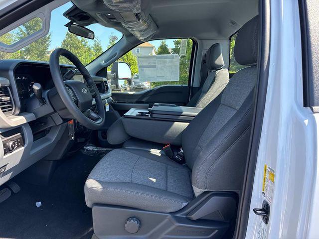 new 2025 Ford F-350 car, priced at $60,015