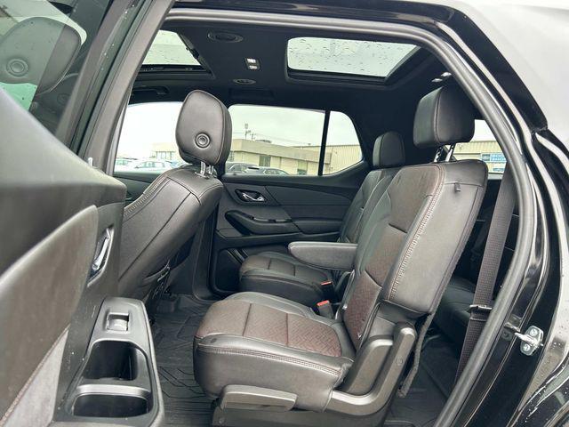 used 2023 Chevrolet Traverse car, priced at $38,990