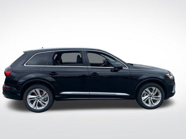 used 2023 Audi Q7 car, priced at $47,900