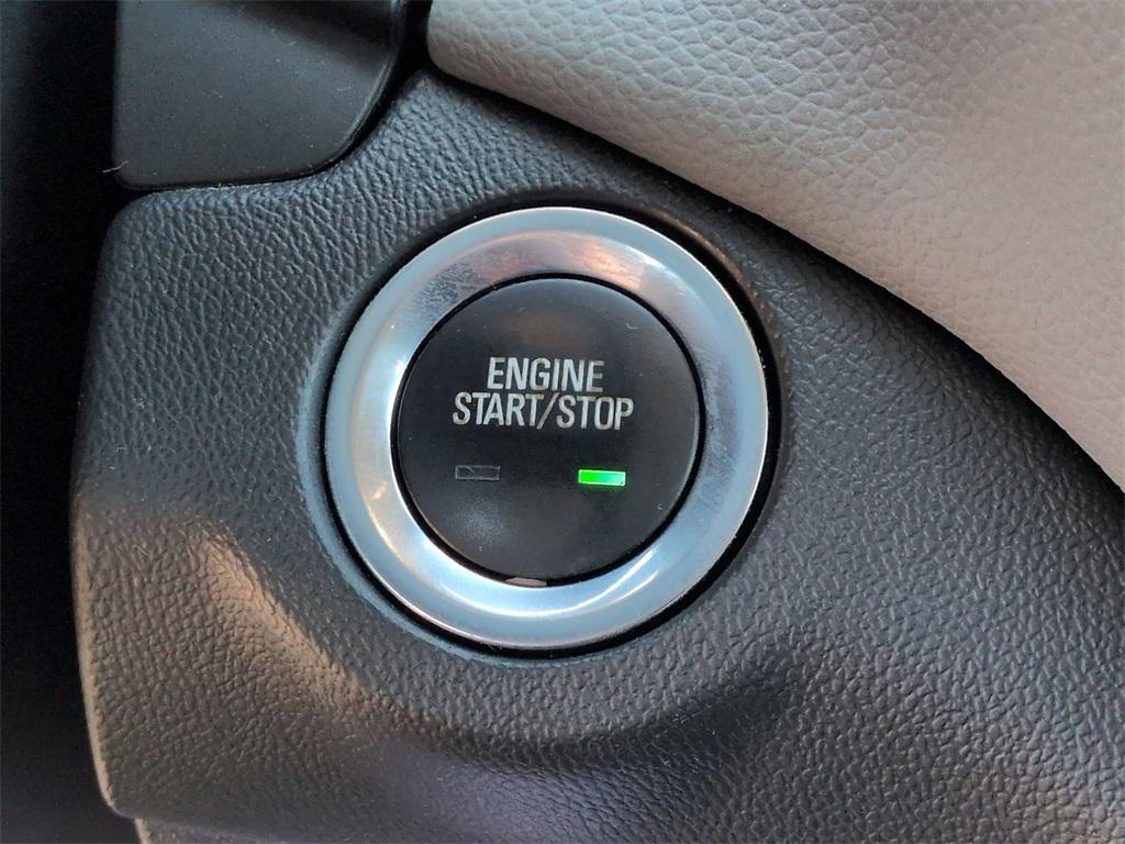 used 2021 Chevrolet Equinox car, priced at $19,995