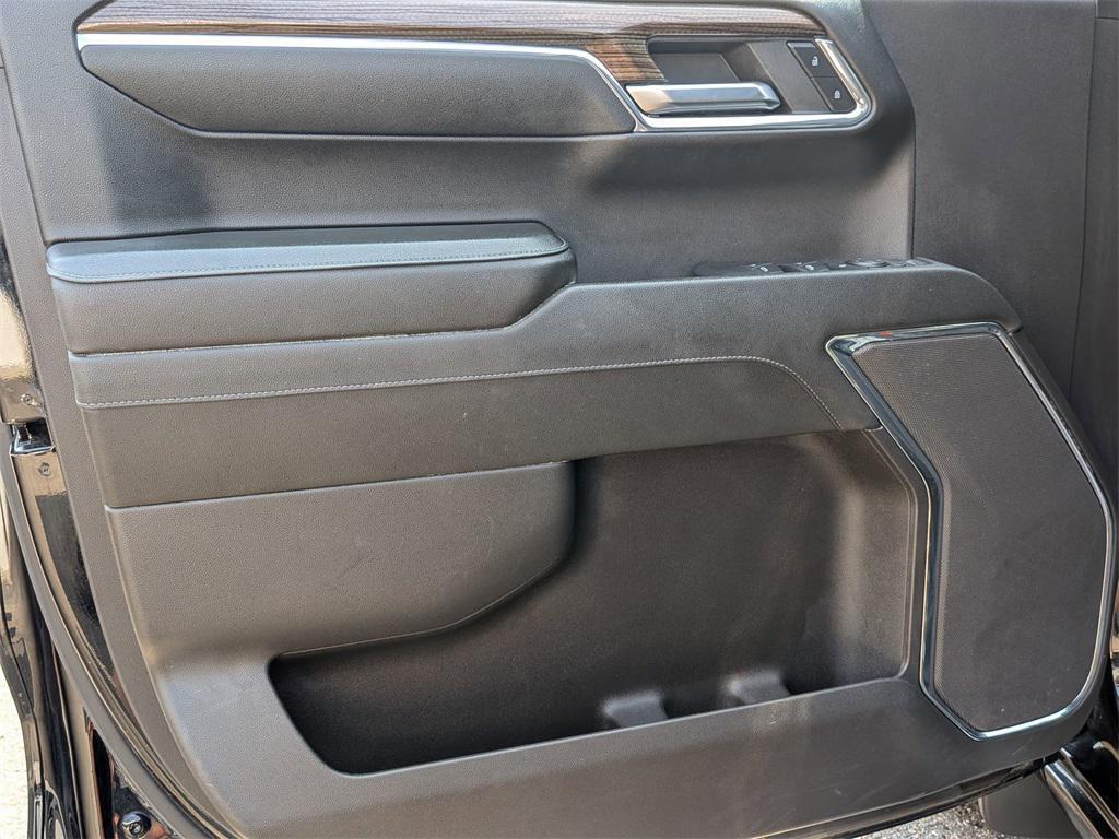 used 2023 Chevrolet Silverado 1500 car, priced at $35,995